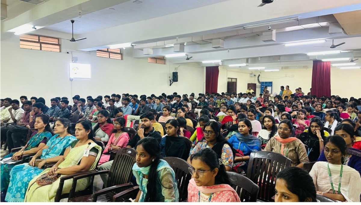 Seminar on Algorithms: What and Why  | Date: 27-02-2025 